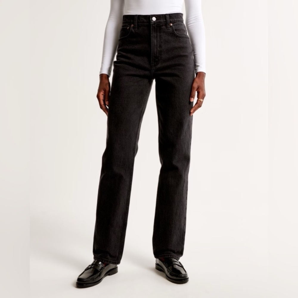ABERCROMBIE & FITCH | 90’s Straight Ultra High Rise